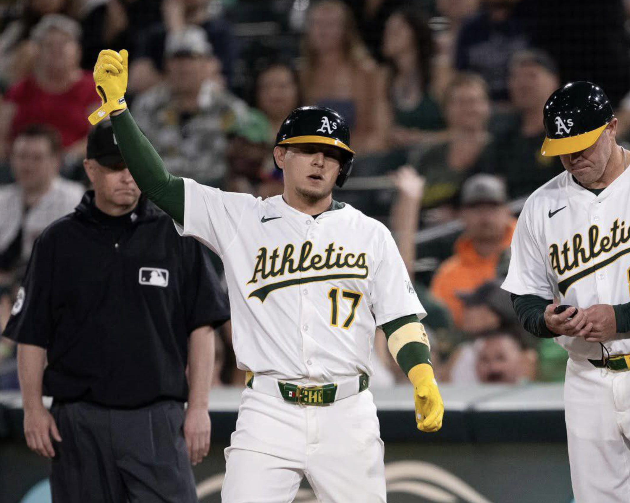 Luis Urias